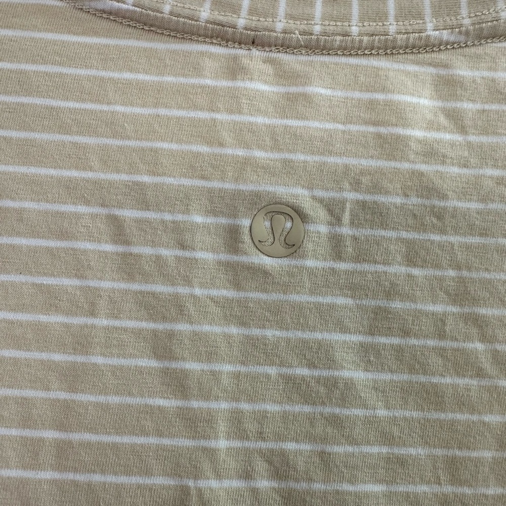 Lululemon top - Picture 4 of 4